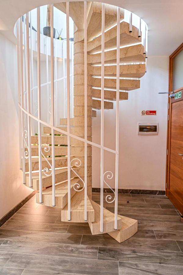 Droplet Apartment คัลคารา ภายนอก รูปภาพ